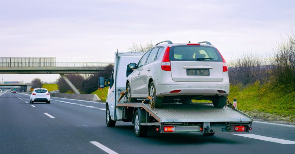 Como Solicitar Guincho em Divinópolis: 4 Passos Simples capa guincho em Divinópolis
